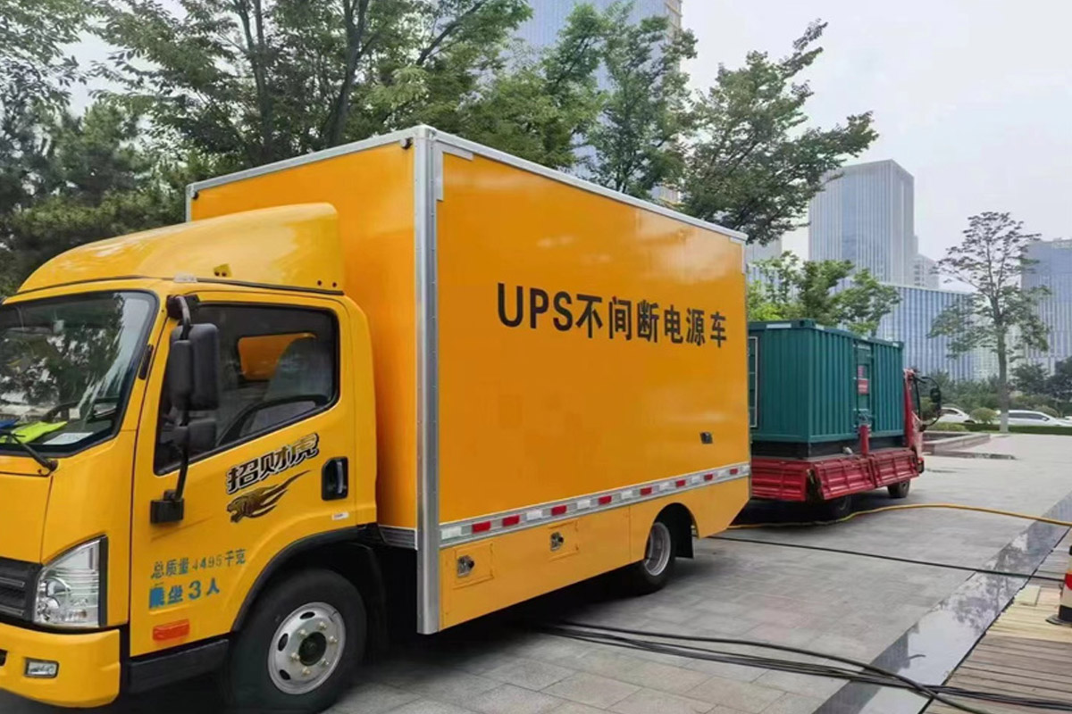 尖山发电机租赁施工现场
